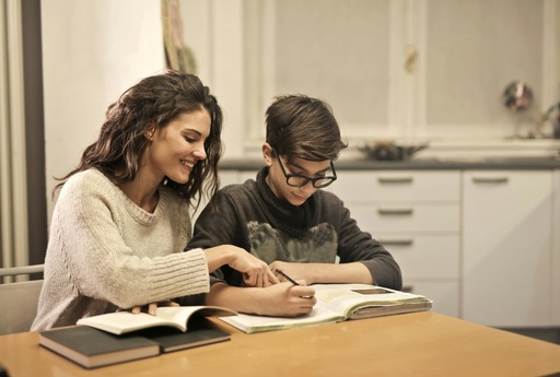 Building Reading Confidence: A Parent's Guide for Dyslexic Kids